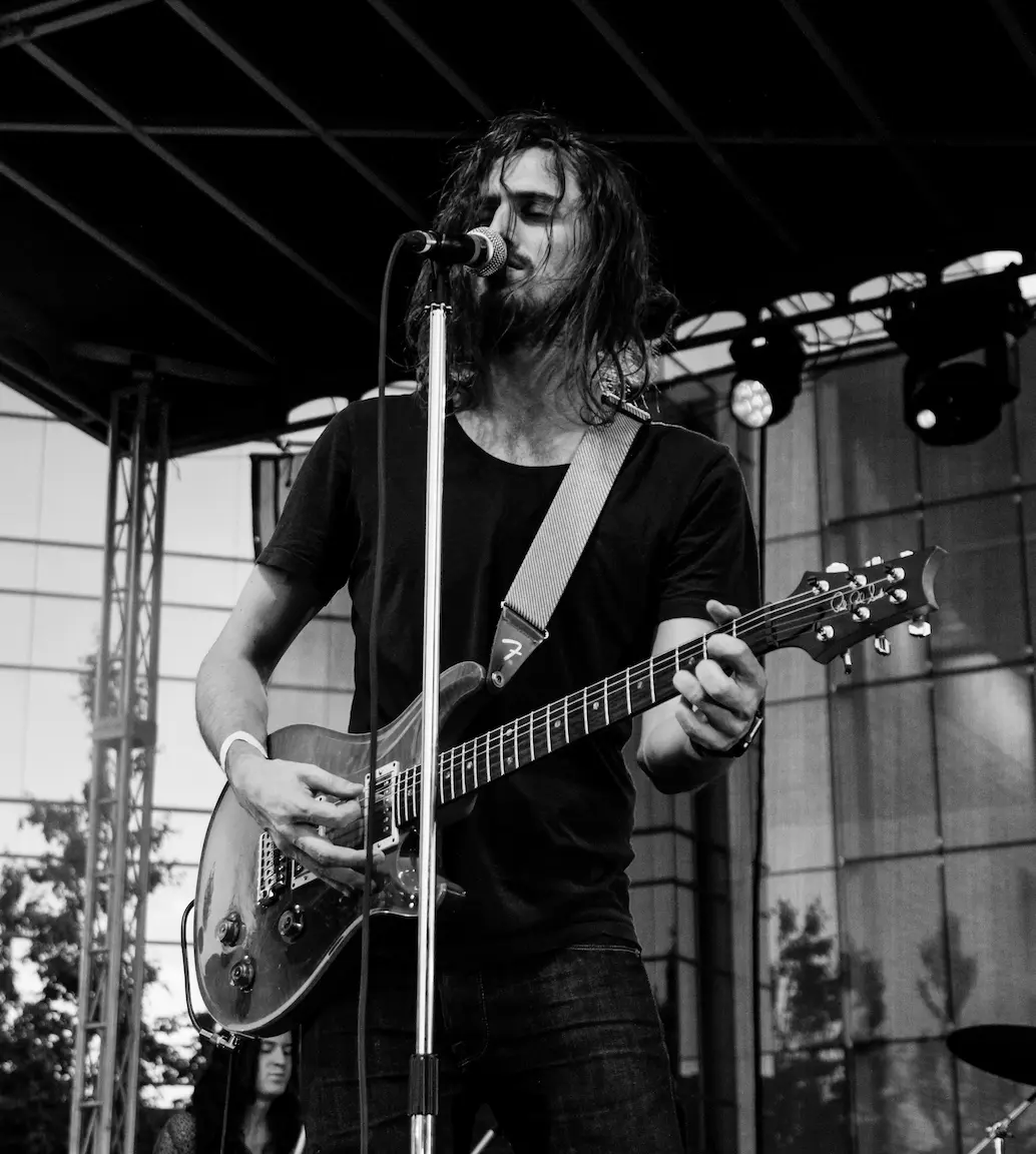 Portrait de Théo, Guitare