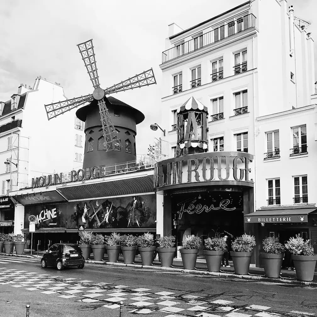 Black Pepper en concert au Moulin Rouge à Paris
